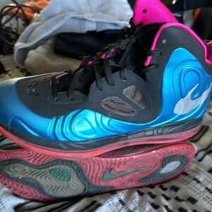 Nike hyperpostie (lebron posite) size 11 good condition